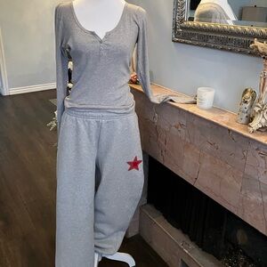 Pacsun grey Sweatpants jogger style Red Star design.  back to school look
